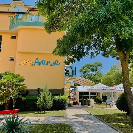 Family Avenue Homestay *